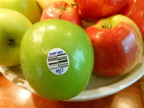 4017 apple code|Decoding the PLU Codes on Fruit and Vegetable Stickers.